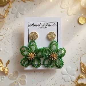 💚AmeliaPanda Green Beaded Flower  Earrings💚
